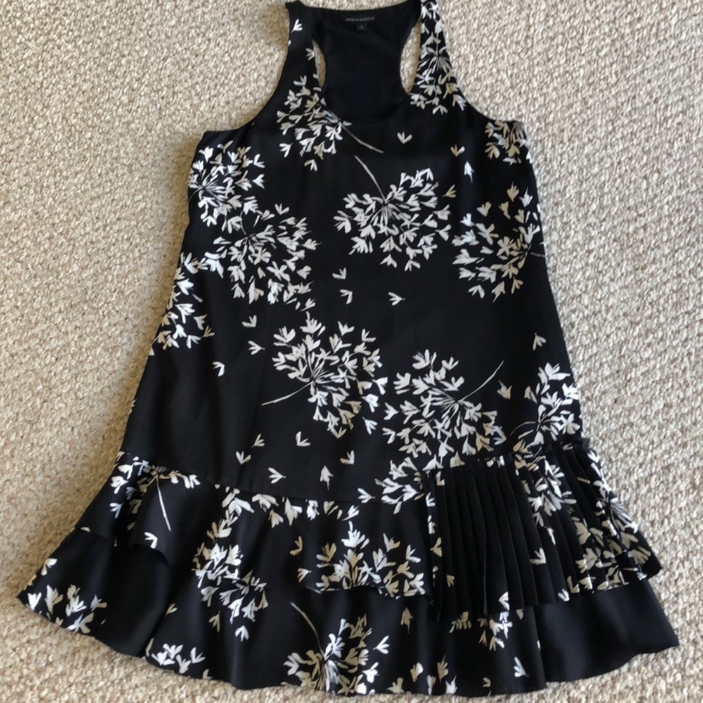 MAKE OFFER—DONATING TODAY NWOT Banana Republic